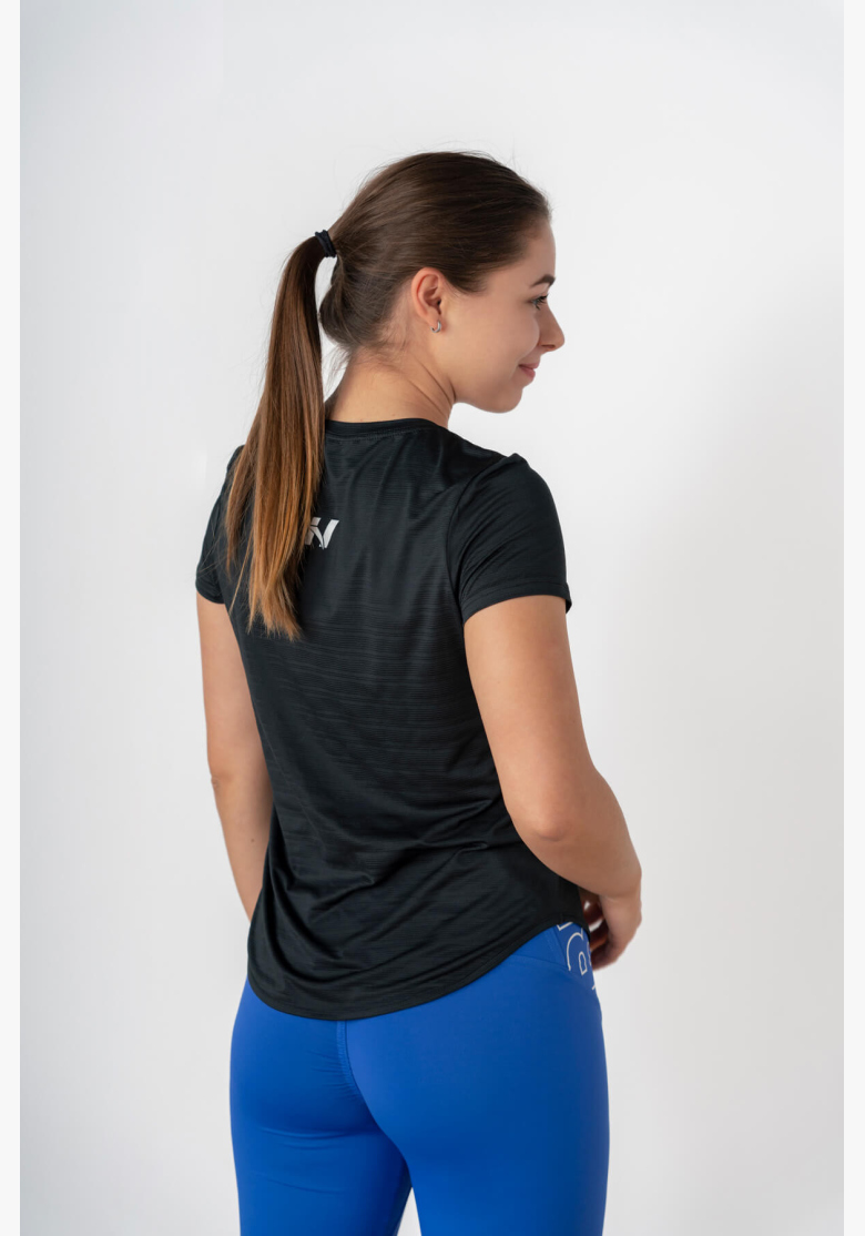 NEBBIA • FIT Activewear tričko “Airy” s reflexným logom • NEBBIAshop.sk NEBBIA • FIT Activewear tričko “Airy” s reflexným logom • NEBBIAshop.sk