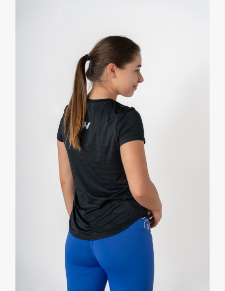 NEBBIA • FIT Activewear tričko “Airy” s reflexným logom • NEBBIAshop.sk