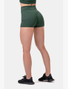 I pantaloni corti NEBBIA Classic HERO con vita alta della collezione Hero N 2 non dovrebbero mancare nel tuo armadio.