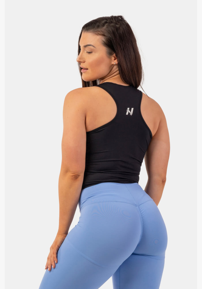 NEBBIA • Canotta crop slim-fit sportiva • NEBBIAshop.it NEBBIA • Canotta crop slim-fit sportiva • NEBBIAshop.it