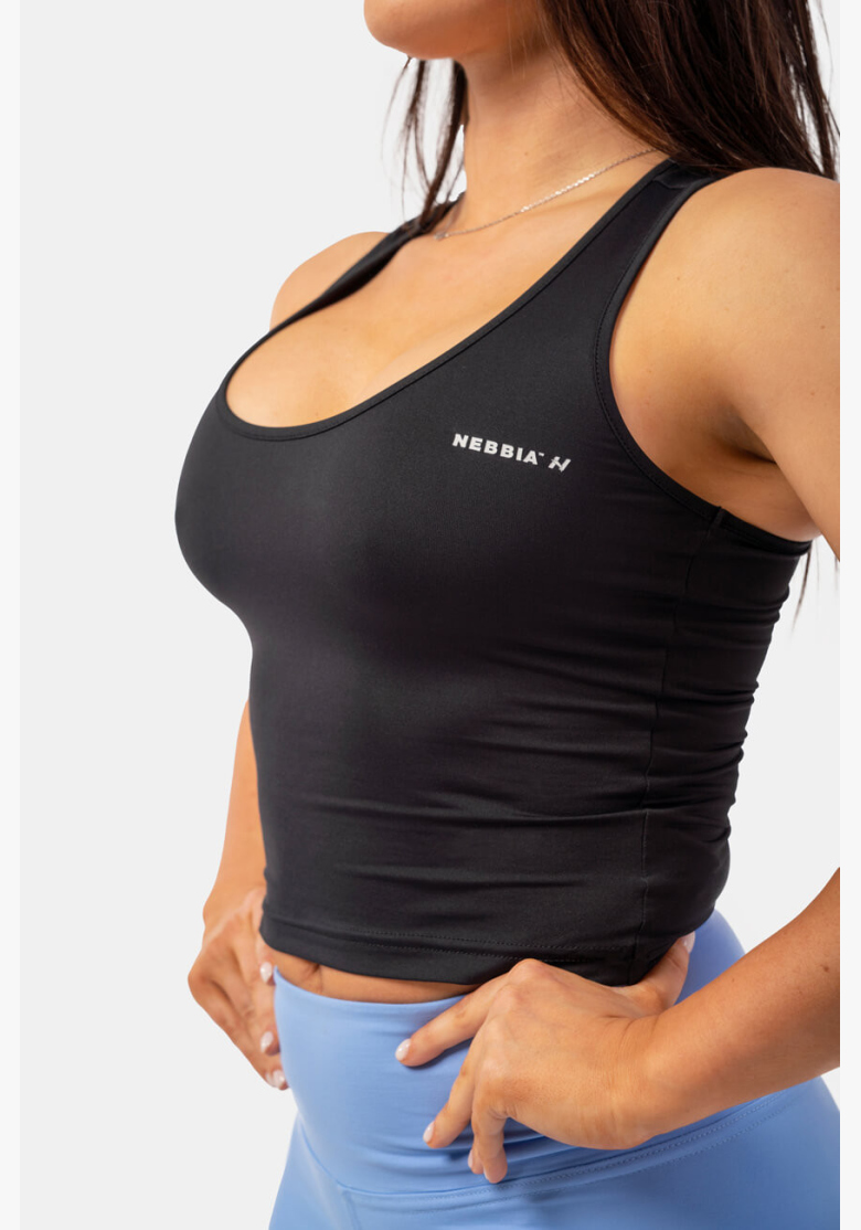 NEBBIA • Športové slim-fit crop tielko • NEBBIAshop.sk NEBBIA • Športové slim-fit crop tielko • NEBBIAshop.sk