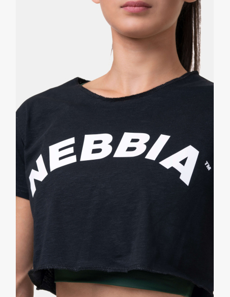 NEBBIA • Voľný Fit & Sporty crop top • NEBBIAshop.sk