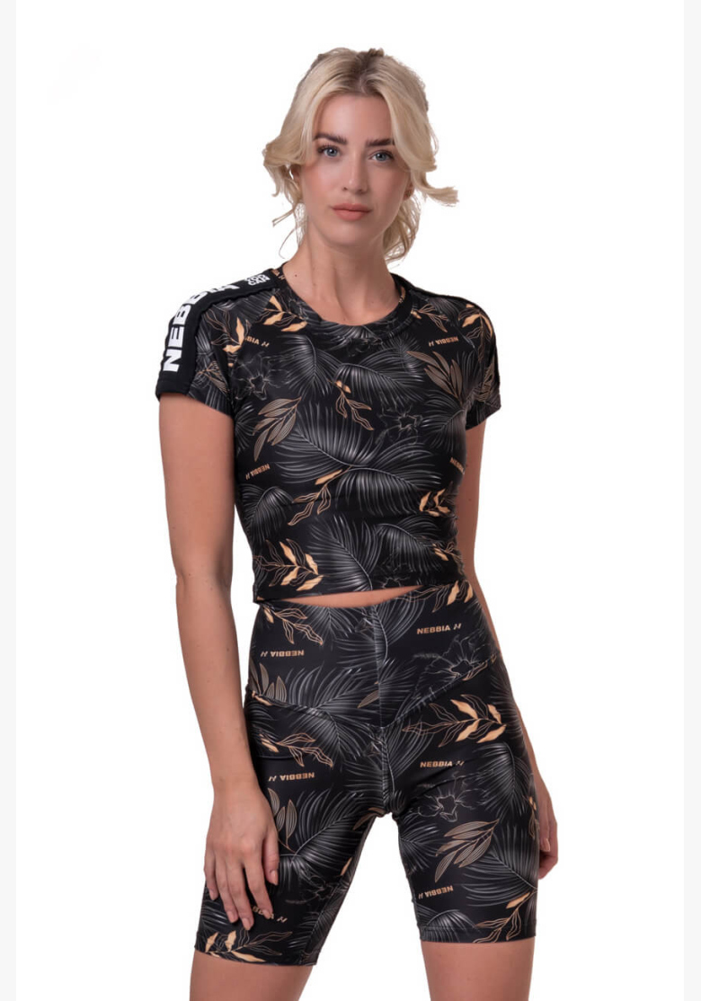 NEBBIA • Crop Top Active Čierna • NEBBIAshop.sk NEBBIA • Crop Top Active Čierna • NEBBIAshop.sk