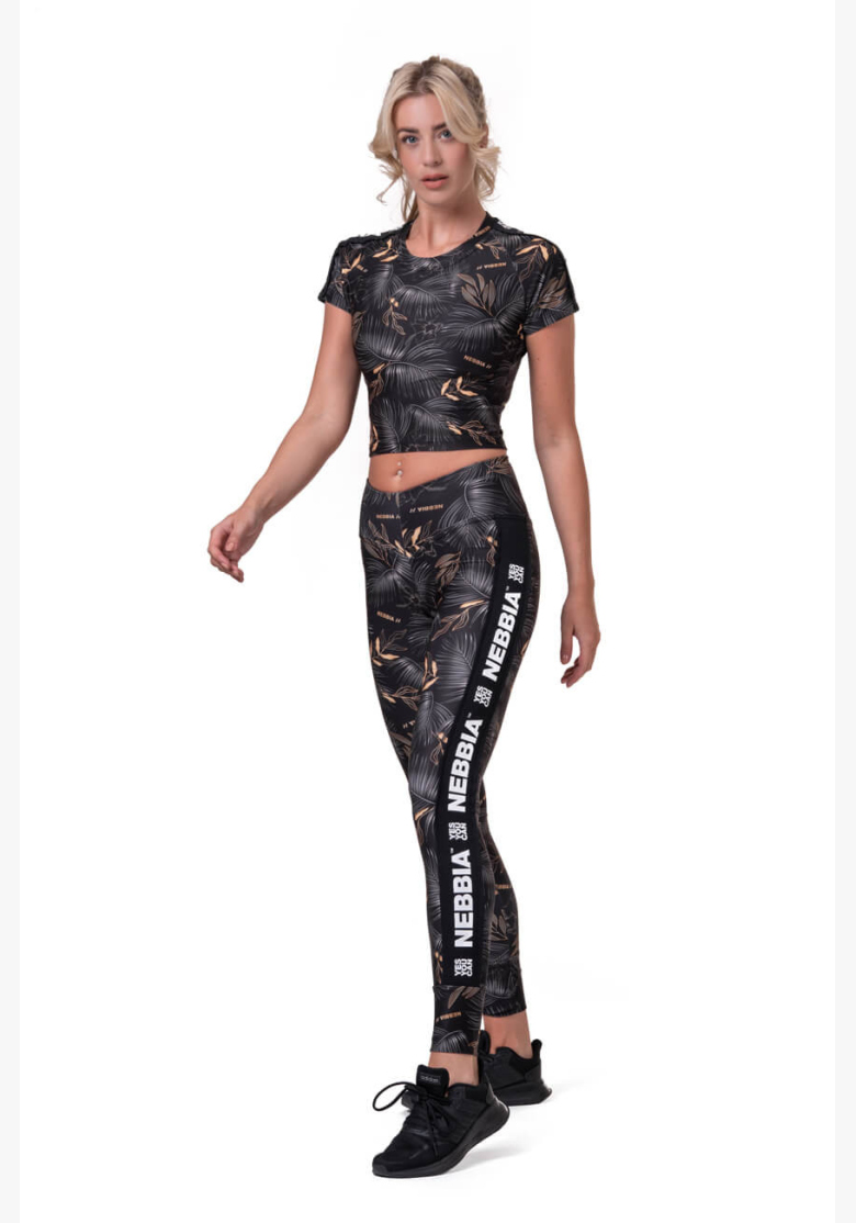 NEBBIA • Crop Top Active Čierna • NEBBIAshop.sk NEBBIA • Crop Top Active Čierna • NEBBIAshop.sk