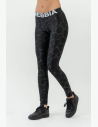 Con i nostri leggings NEBBIA sarai di nuovo un passo avanti! Il taglio più venduto realizzato in un nuovo materiale funzionale EKO, utilizzando solo energia completamente rinnovabile.