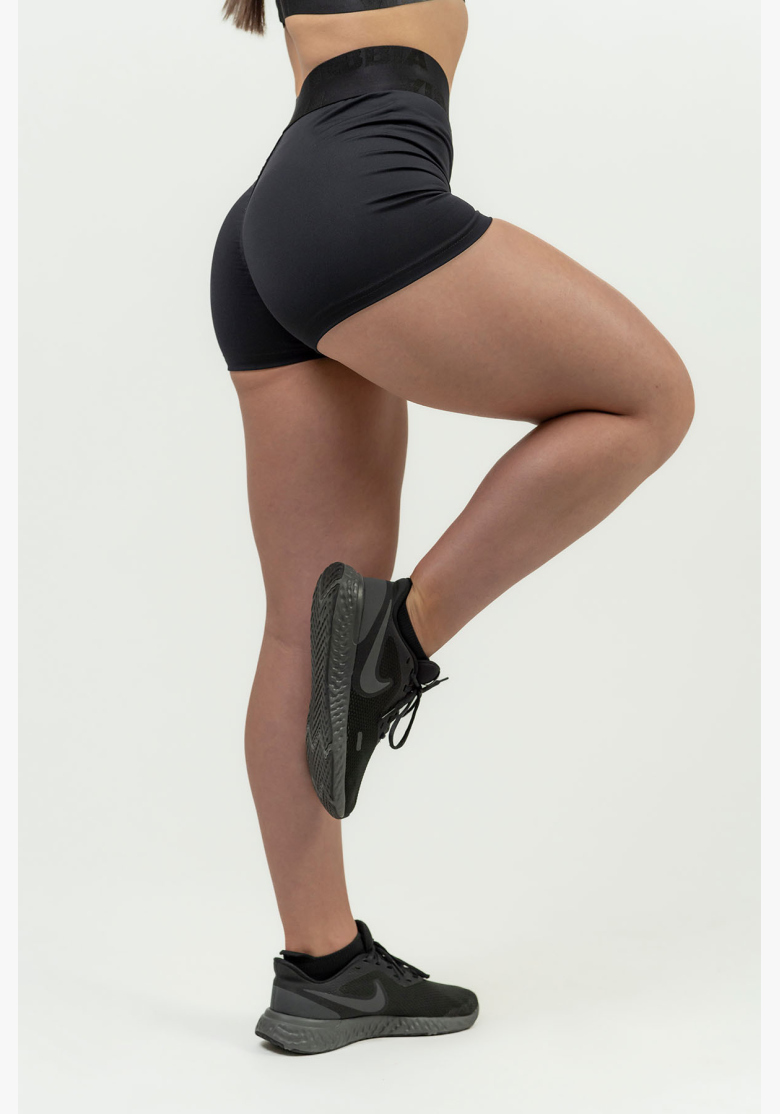 NEBBIA • Pantaloni corti compressivi da donna con vita alta INTENSE • NEBBIAshop.it NEBBIA • Pantaloni corti compressivi da donna con vita alta INTENSE • NEBBIAshop.it