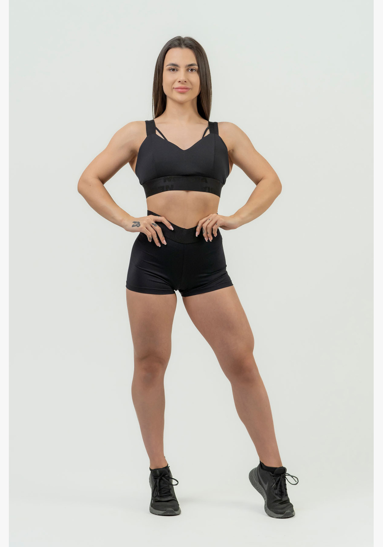 NEBBIA • Pantaloni corti compressivi da donna con vita alta INTENSE • NEBBIAshop.it NEBBIA • Pantaloni corti compressivi da donna con vita alta INTENSE • NEBBIAshop.it