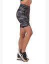 With shorts featuring natural motifs in a gray, black, and gold color combination, you will have the right comfort even during more challenging workouts.
