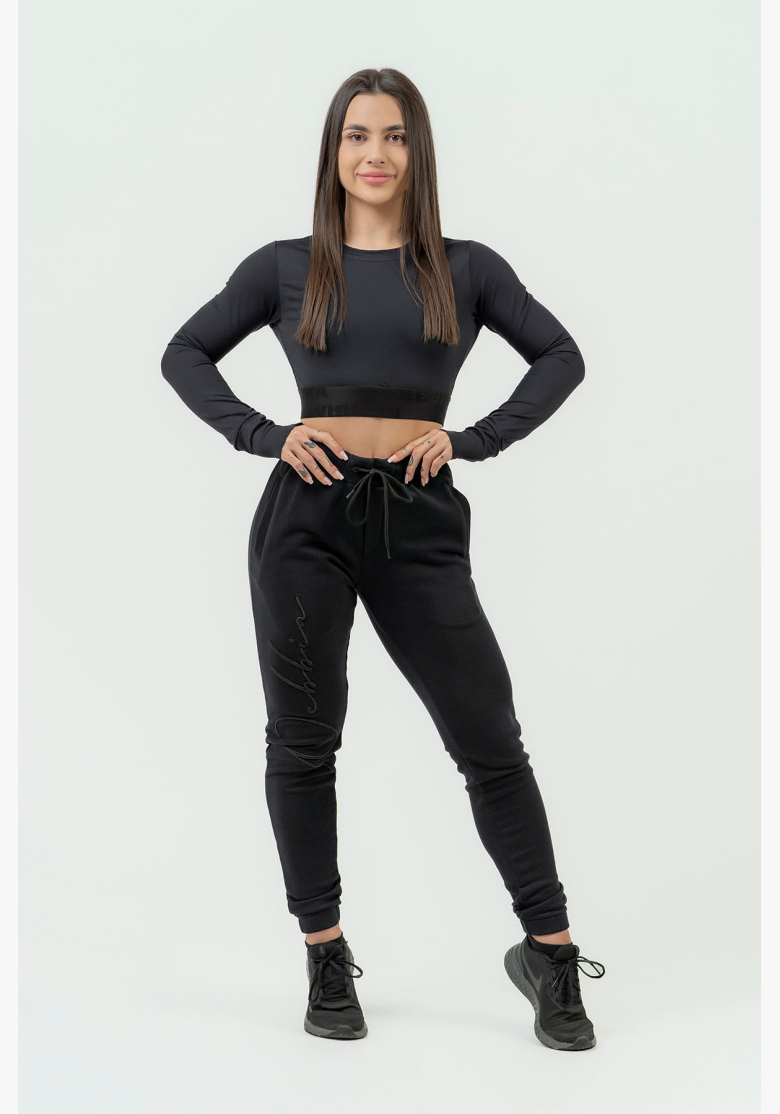 NEBBIA • Dámske voľné tepláky INTENSE Signature • NEBBIAshop.sk NEBBIA • Dámske voľné tepláky INTENSE Signature • NEBBIAshop.sk