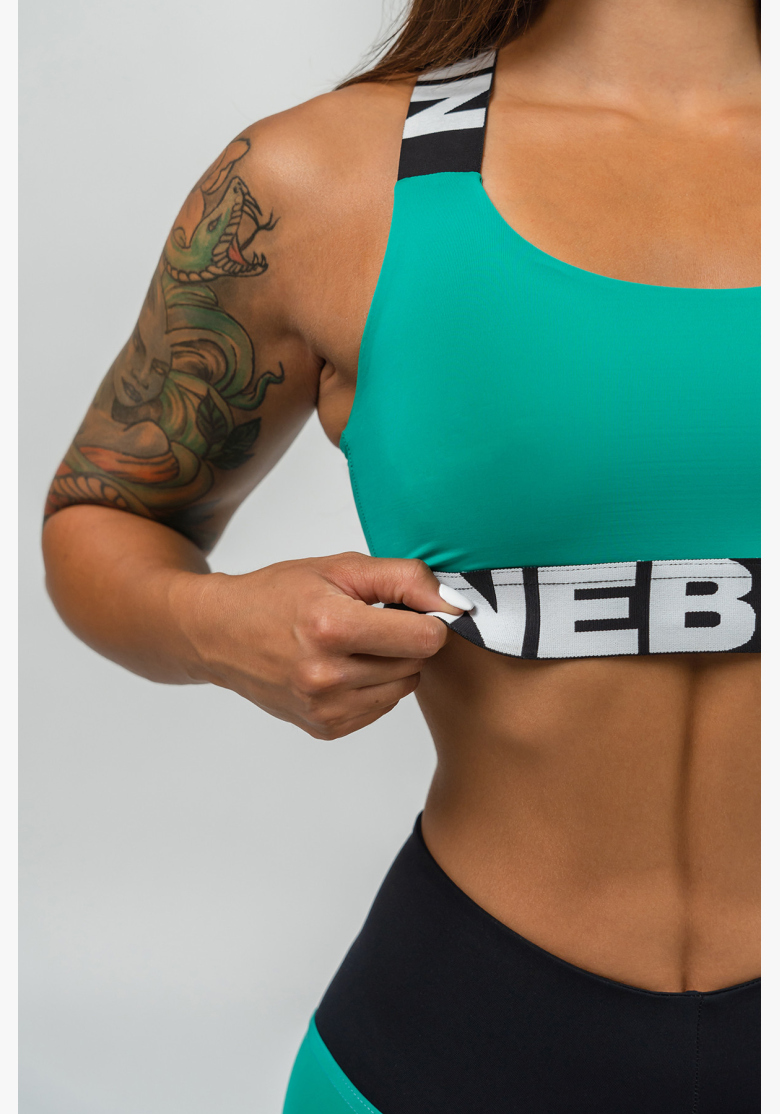 NEBBIA • Medium Support Sports Bra ICONIC Green • Nebshop.cz NEBBIA • Medium Support Sports Bra ICONIC Green • Nebshop.cz