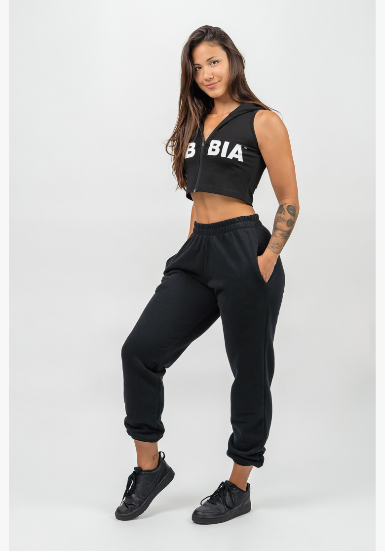 NEBBIA • Pantaloni sportivi larghi GYM TIME neri • Nebshop.cz NEBBIA • Pantaloni sportivi larghi GYM TIME neri • Nebshop.cz