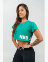 Volný sportovní crop top je tak trochu kultovním kouskem od NEBBIA a jeho pověst mluví za vše.