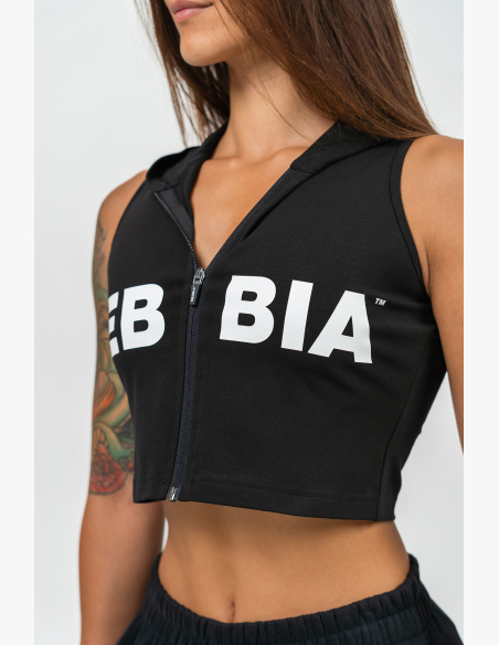 NEBBIA • Crop mikina bez rukávů MUSCLE MOMMY černá • Nebshop.cz
