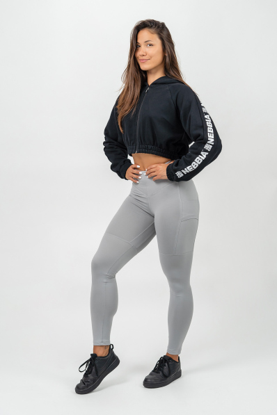 NEBBIA • Crop mikina s kapucí ICONIC čierna • Nebshop.sk 2