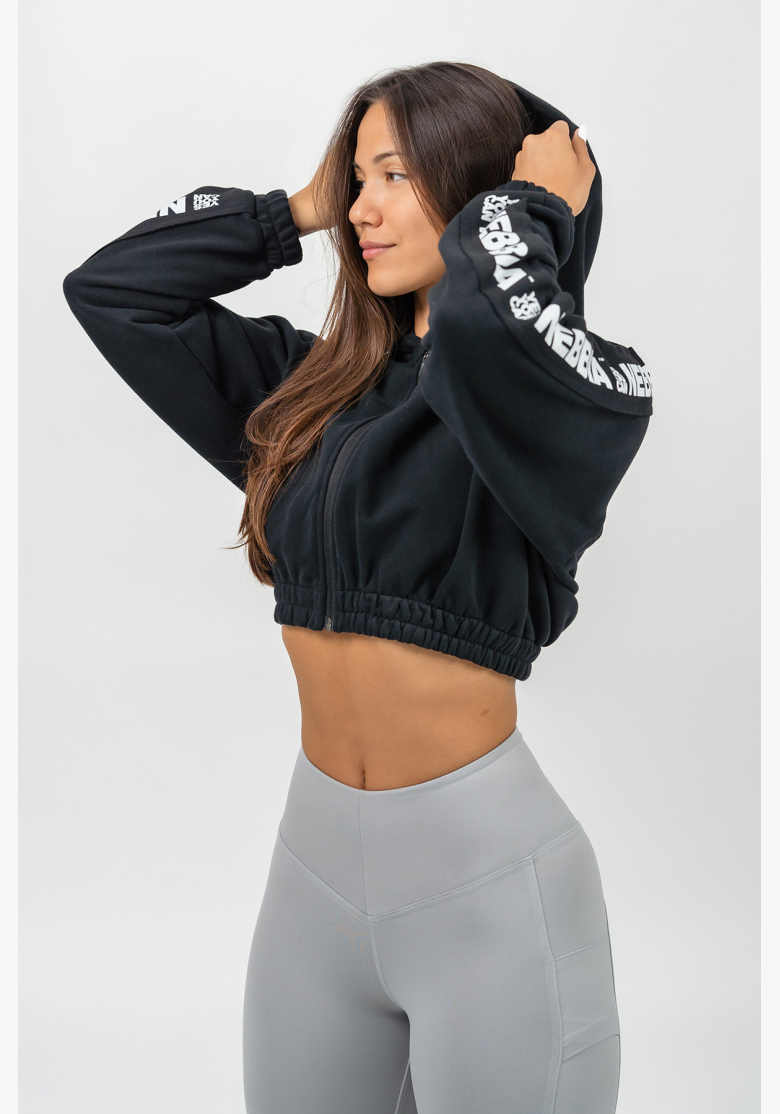 NEBBIA • Crop mikina s kapucí ICONIC čierna • Nebshop.sk NEBBIA • Crop mikina s kapucí ICONIC čierna • Nebshop.sk