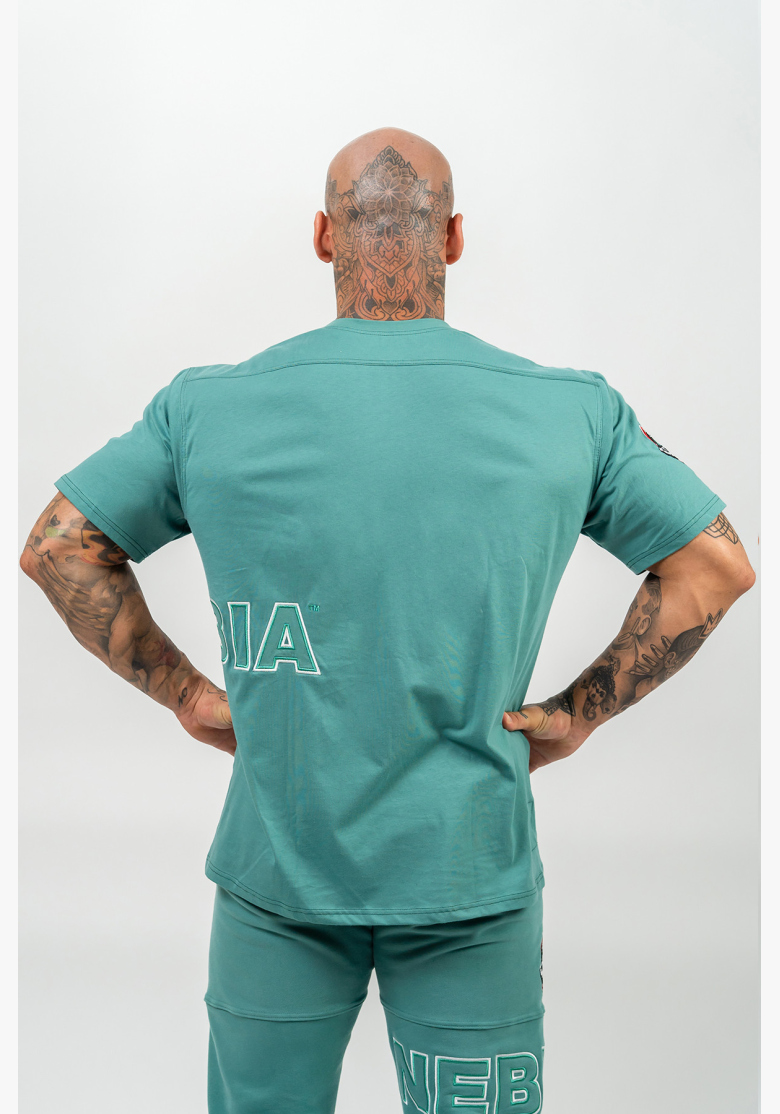 NEBBIA • T-shirt a maniche corte DEDICATION verde • Nebshop.it NEBBIA • T-shirt a maniche corte DEDICATION verde • Nebshop.it