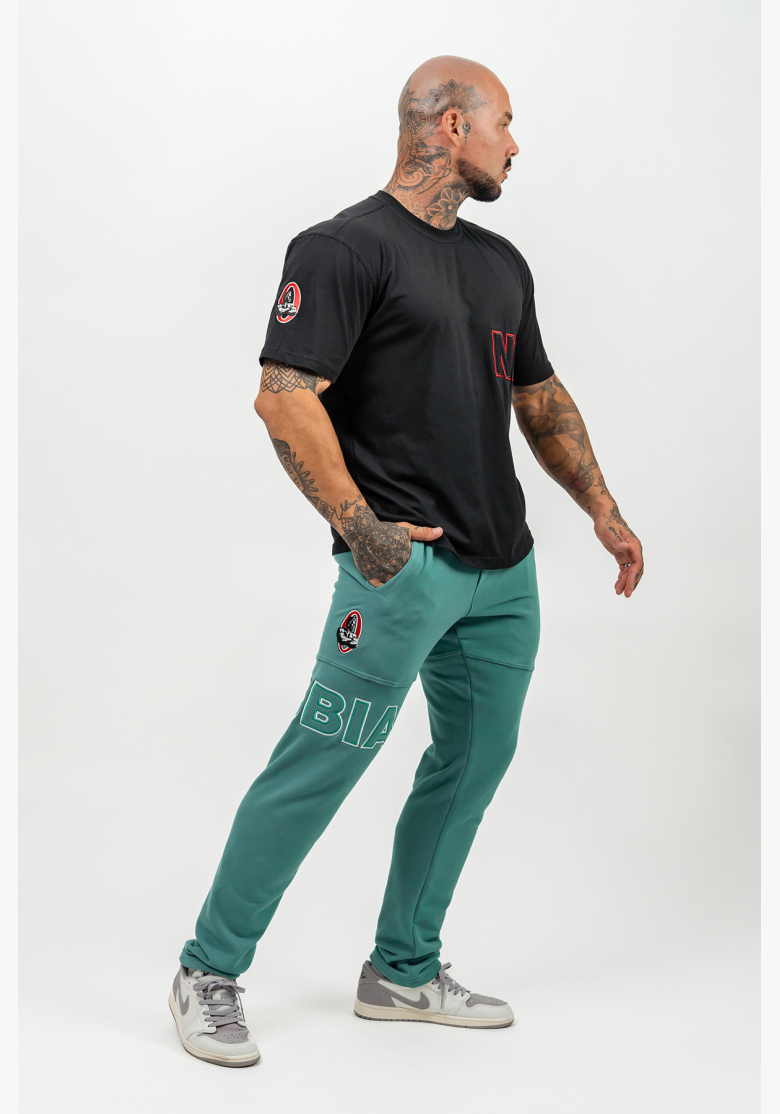 NEBBIA • Pantaloni comodi con tasche COMMITMENT verde • Nebshop.cz NEBBIA • Pantaloni comodi con tasche COMMITMENT verde • Nebshop.cz