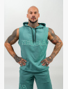Per te abbiamo creato un gilet da uomo che metterà in mostra i tuoi muscoli alle braccia e alle spalle in tutto il loro splendore.