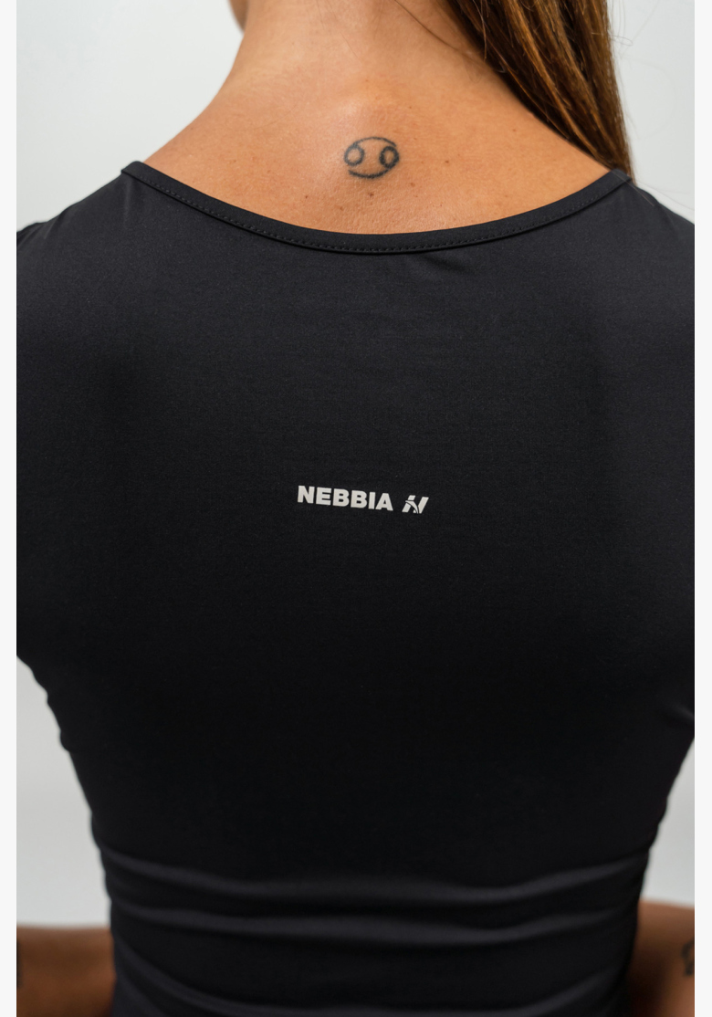 NEBBIA • Crop top tielko CONFIDENCE čierna • NebShop.sk NEBBIA • Crop top tielko CONFIDENCE čierna • NebShop.sk