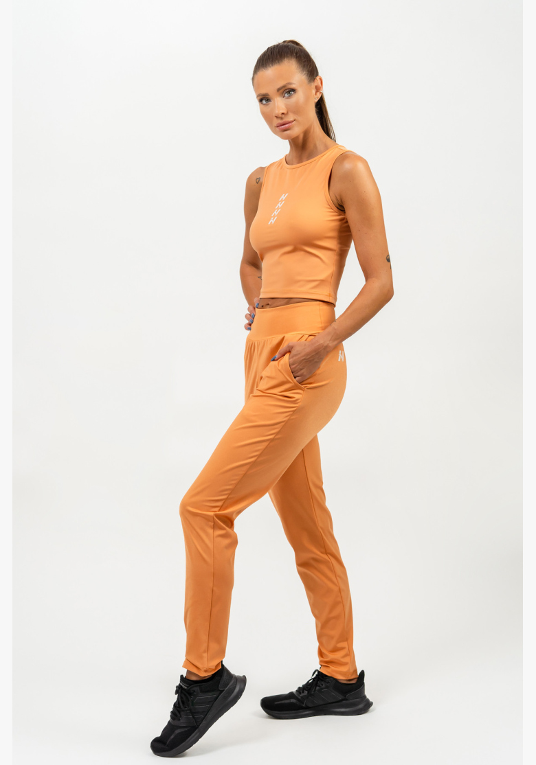 NEBBIA • Crop top canotta CONFIDENCE arancione • NebShop.cz NEBBIA • Crop top canotta CONFIDENCE arancione • NebShop.cz