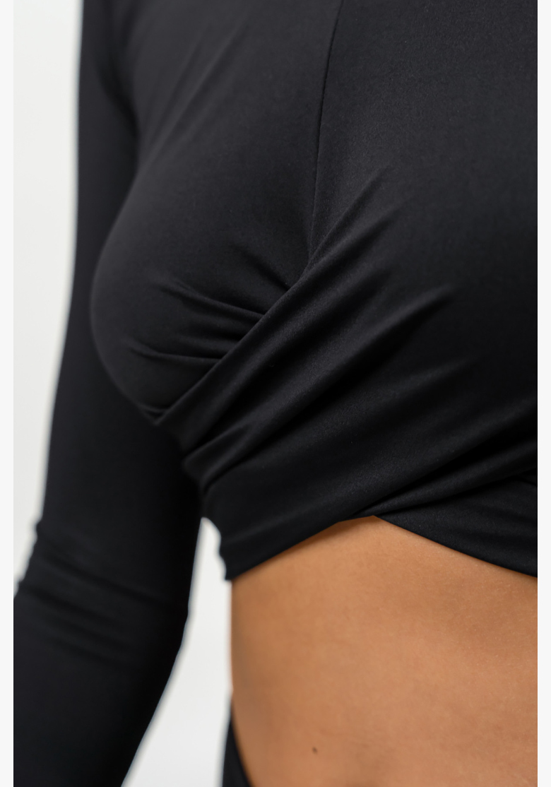 NEBBIA • Crop top s dlhým rukávom ELEVATED čierna • NebShop.sk NEBBIA • Crop top s dlhým rukávom ELEVATED čierna • NebShop.sk