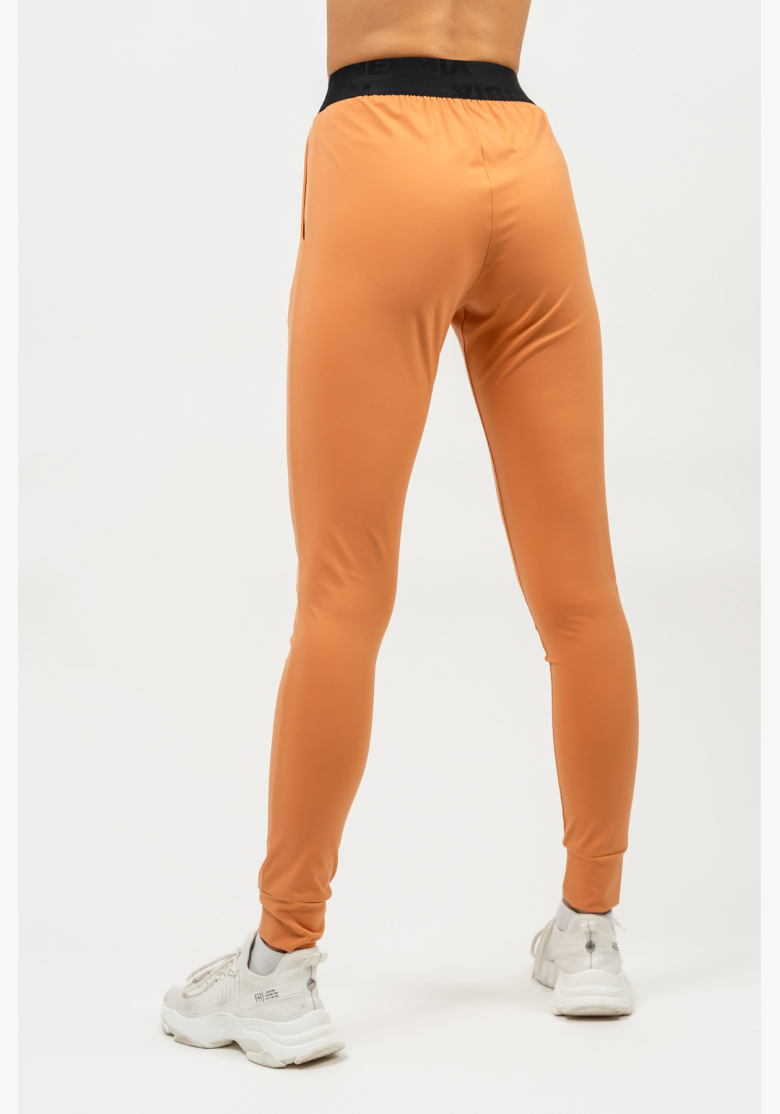 NEBBIA • Leggings slim fit con tasche GYM SPIRIT arancione • Nebshop.it NEBBIA • Leggings slim fit con tasche GYM SPIRIT arancione • Nebshop.it