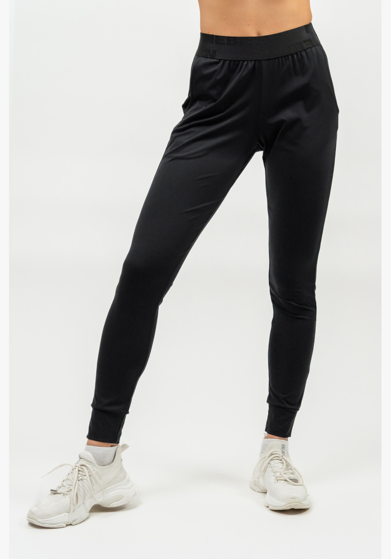 NEBBIA • Slim fit leggings with pockets GYM SPIRIT black • Nebshop.cz NEBBIA • Slim fit leggings with pockets GYM SPIRIT black • Nebshop.cz
