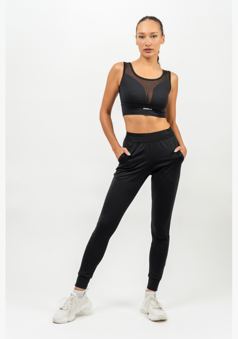 NEBBIA • Slim fit legíny s kapsami GYM SPIRIT čierna • Nebshop.sk NEBBIA • Slim fit legíny s kapsami GYM SPIRIT čierna • Nebshop.sk