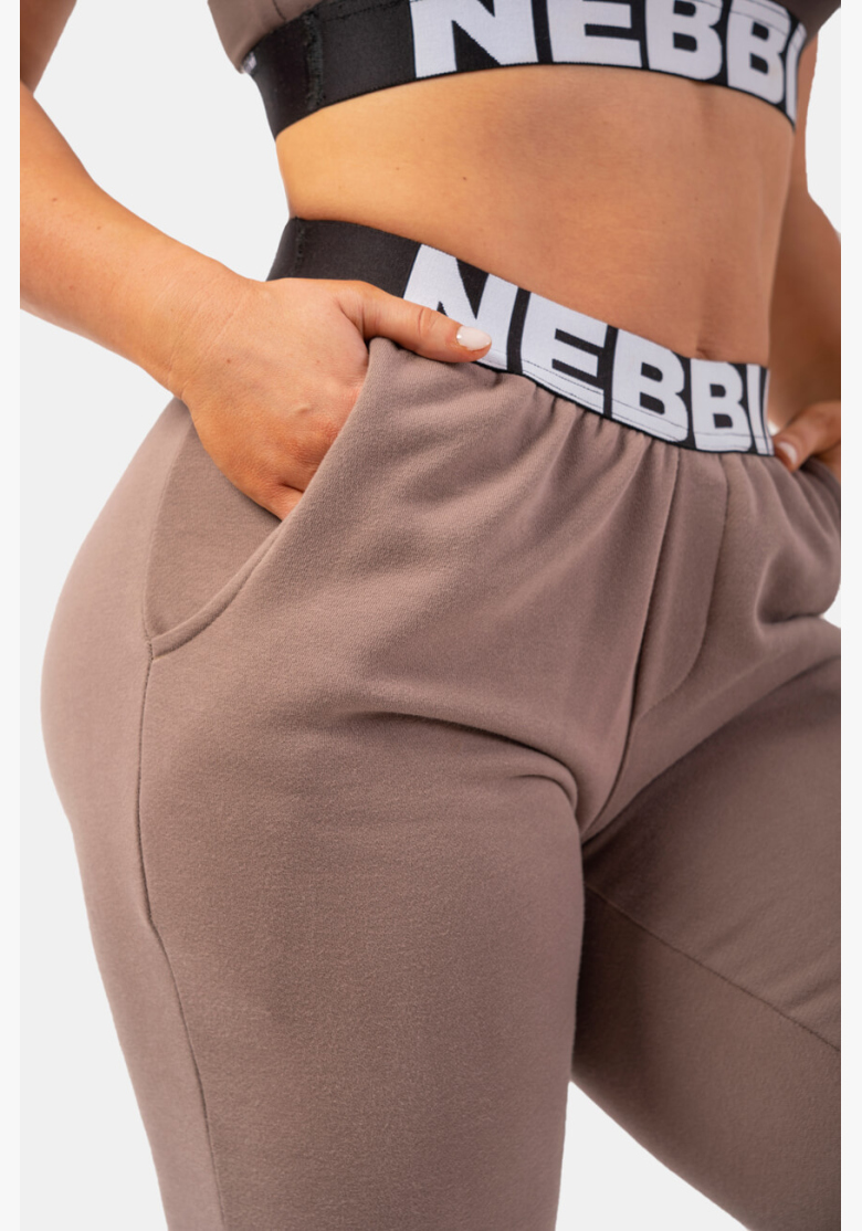 NEBBIA • Tepláky Iconic • NEBBIAshop.cz NEBBIA • Tepláky Iconic • NEBBIAshop.cz