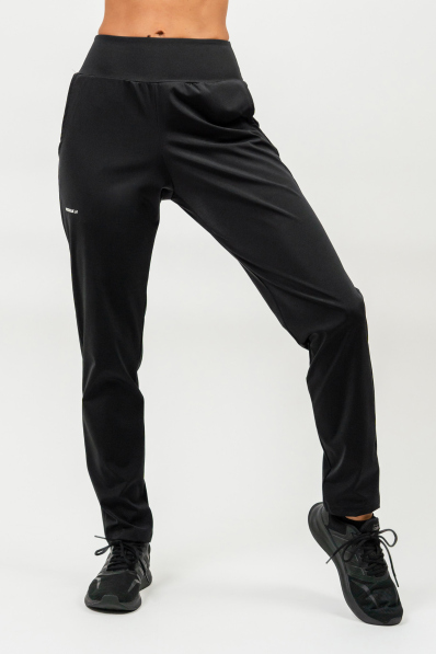 NEBBIA • Slim fit legíny s kapsami SLEEK čierna • Nebshop.sk