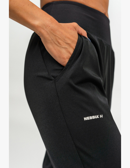 NEBBIA • Slim fit legíny s kapsami SLEEK čierna • Nebshop.sk