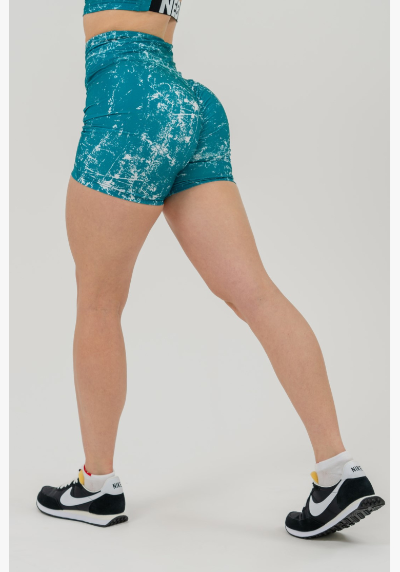 NEBBIA • 5" HAMMIES High-Waisted Leg Shorts Green • Nebshop.cz NEBBIA • 5" HAMMIES High-Waisted Leg Shorts Green • Nebshop.cz
