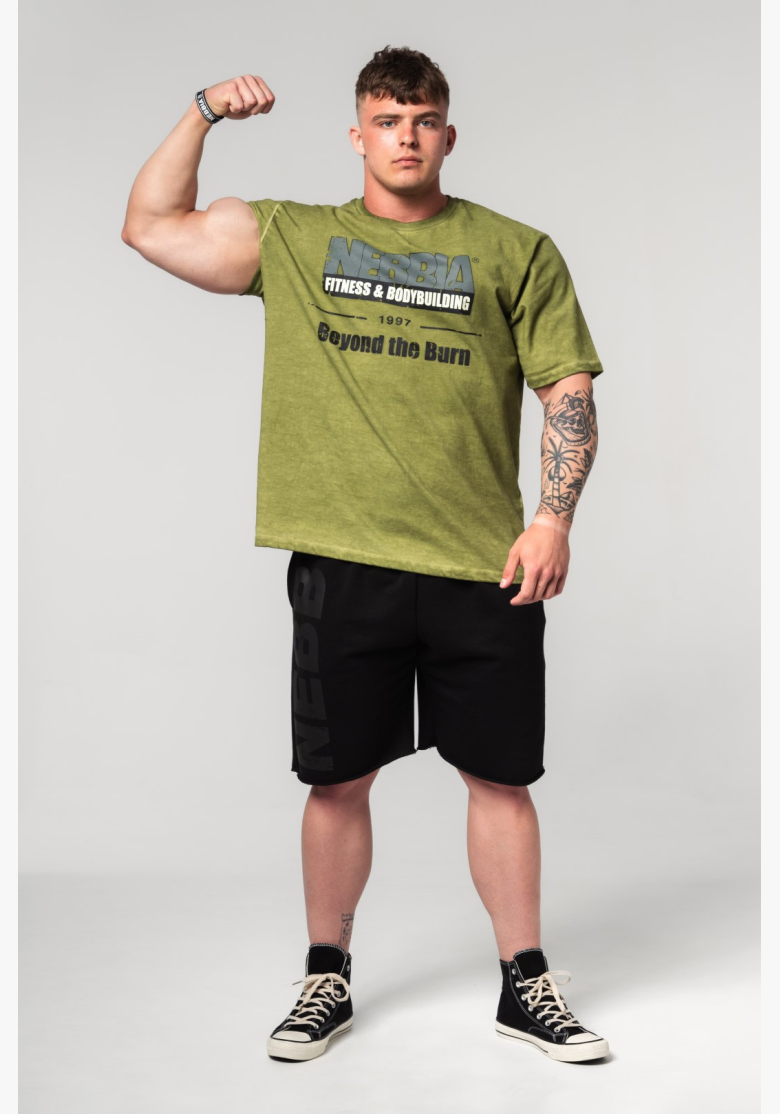 NEBBIA • NEBBIA Washed-off oversized t-shirt HERITAGE green • Nebshop.cz NEBBIA • NEBBIA Washed-off oversized t-shirt HERITAGE green • Nebshop.cz