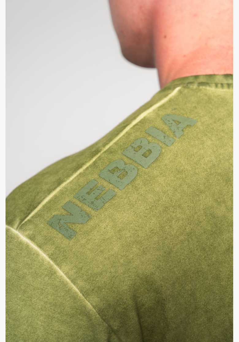 NEBBIA • NEBBIA Omyté oversized tričko HERITAGE zelené • Nebshop.sk NEBBIA • NEBBIA Omyté oversized tričko HERITAGE zelené • Nebshop.sk