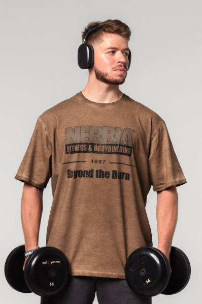 NEBBIA • NEBBIA Washed-off oversized t-shirt HERITAGE brown • Nebshop.cz