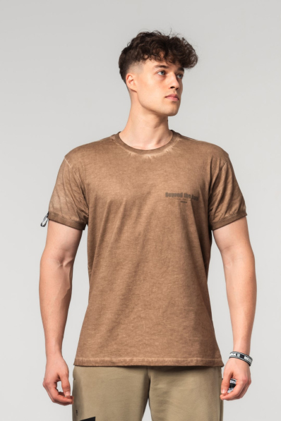 NEBBIA • NEBBIA Maglietta di cotone lavata MAX OUT marrone • Nebshop.it