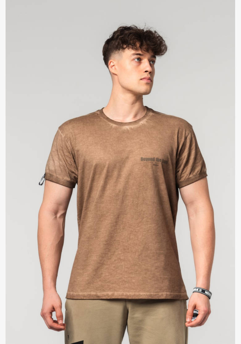 NEBBIA • NEBBIA Oprané bavlnené tričko MAX OUT hnedé • Nebshop.sk NEBBIA • NEBBIA Oprané bavlnené tričko MAX OUT hnedé • Nebshop.sk