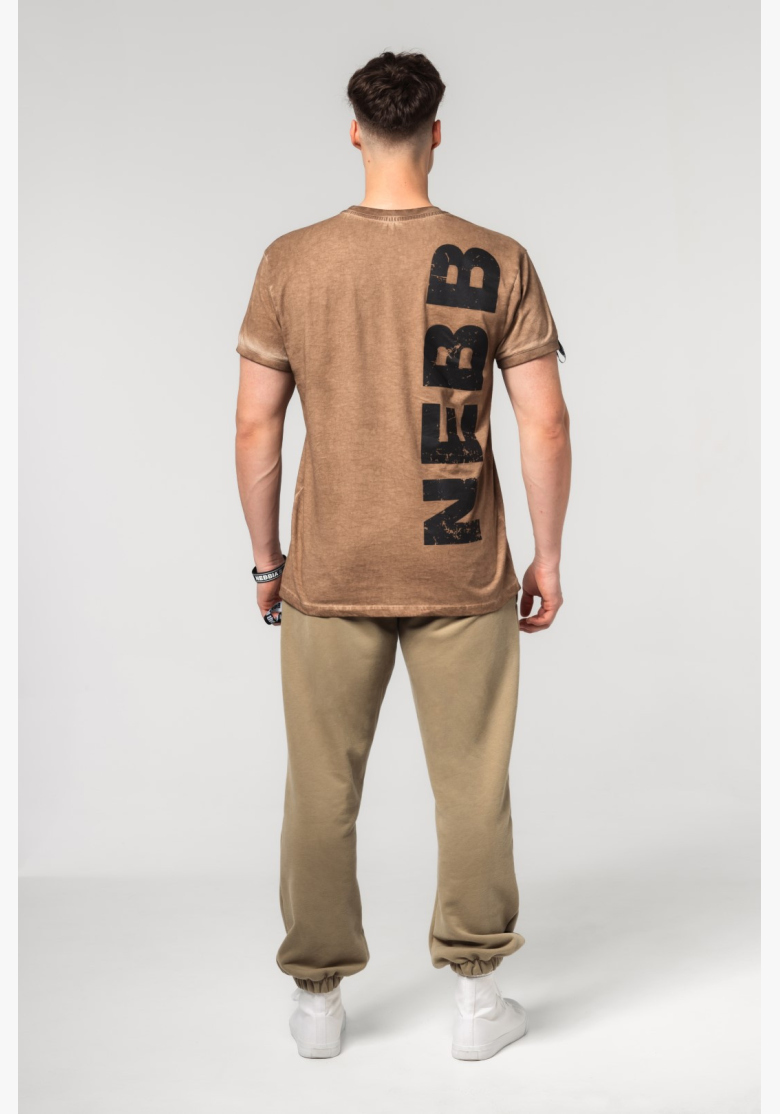 NEBBIA • NEBBIA Washed-off cotton t-shirt MAX OUT brown • Nebshop.com NEBBIA • NEBBIA Washed-off cotton t-shirt MAX OUT brown • Nebshop.com
