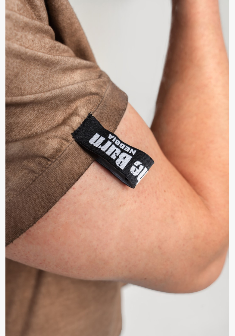 NEBBIA • NEBBIA Washed-off cotton t-shirt MAX OUT brown • Nebshop.com NEBBIA • NEBBIA Washed-off cotton t-shirt MAX OUT brown • Nebshop.com