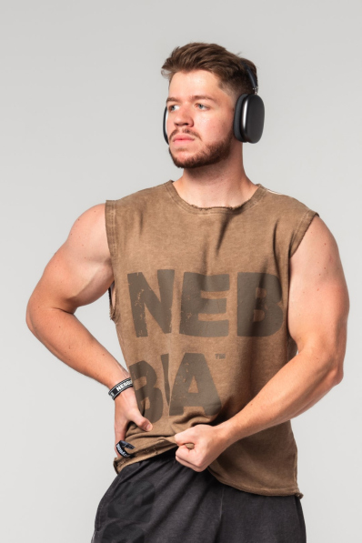 NEBBIA • NEBBIA Washed-off mikina bez rukávov BEASTIN' hnedá • Nebshop.sk