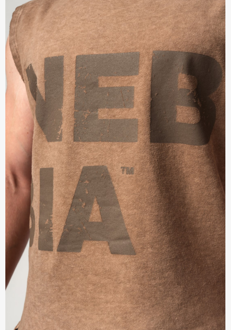 NEBBIA • NEBBIA Washed-off mikina bez rukávov BEASTIN' hnedá • Nebshop.sk NEBBIA • NEBBIA Washed-off mikina bez rukávov BEASTIN' hnedá • Nebshop.sk