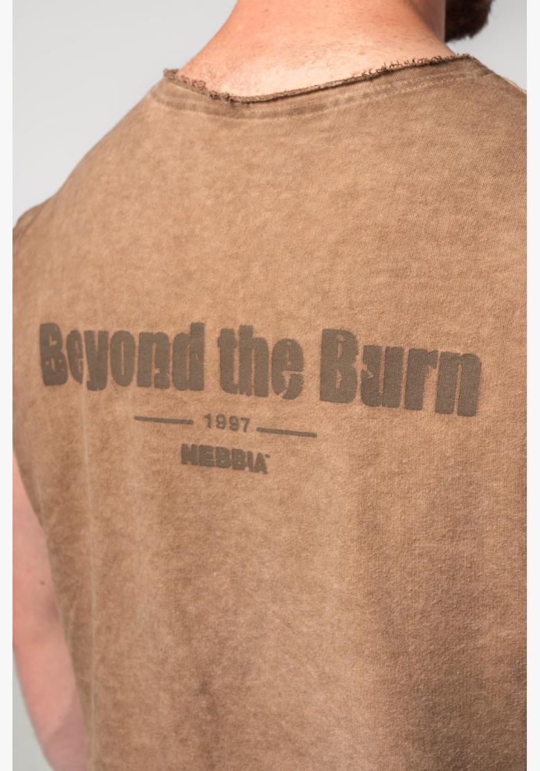NEBBIA • NEBBIA Washed-off sleeveless sweatshirt BEASTIN' brown • Nebshop.cz NEBBIA • NEBBIA Washed-off sleeveless sweatshirt BEASTIN' brown • Nebshop.cz