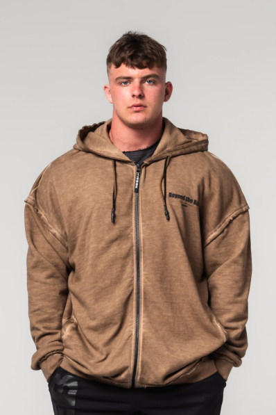 NEBBIA • NEBBIA Umyté mikiny na zips GYM BRO hnedá • Nebshop.sk