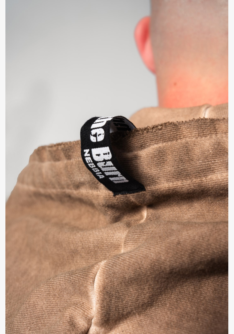NEBBIA • NEBBIA Washed-off mikina na zip GYM BRO hnědá • Nebshop.cz NEBBIA • NEBBIA Washed-off mikina na zip GYM BRO hnědá • Nebshop.cz