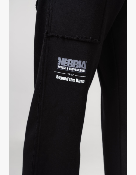 NEBBIA • NEBBIA Tepláky s kapsami NO SHORTCUTS čierne • Nebshop.sk