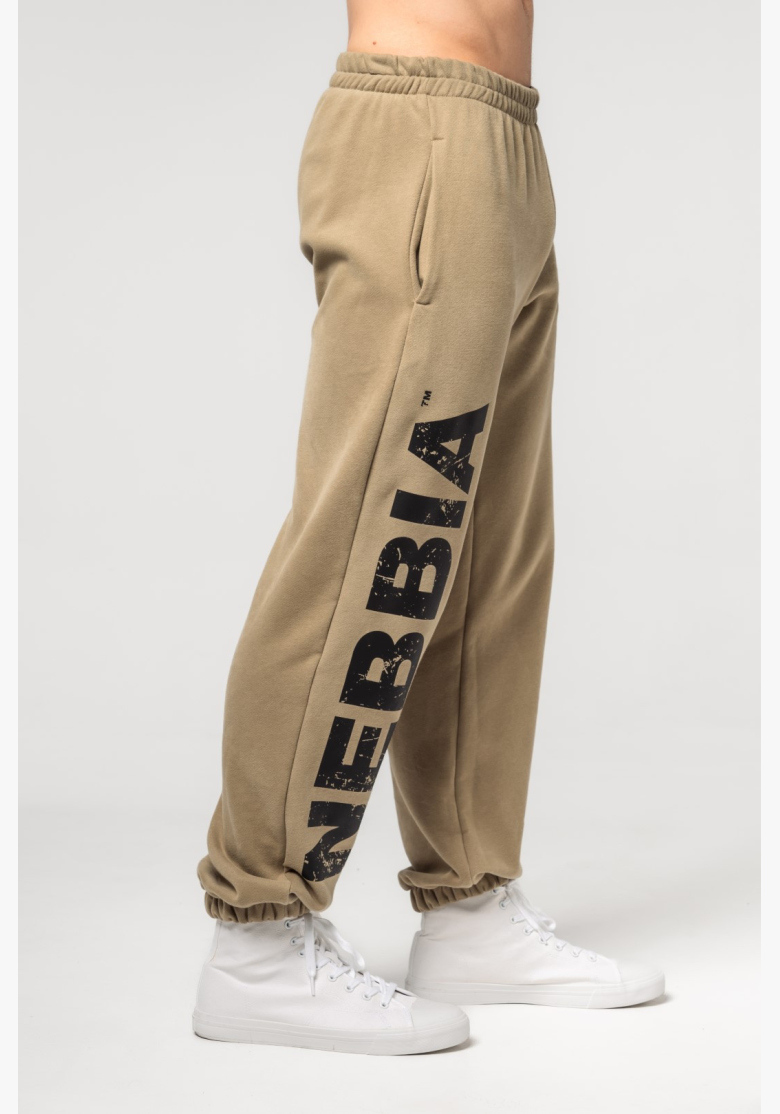 NEBBIA • NEBBIA Voľné baggy tepláky s vreckami GYM BRO zelené • Nebshop.sk NEBBIA • NEBBIA Voľné baggy tepláky s vreckami GYM BRO zelené • Nebshop.sk