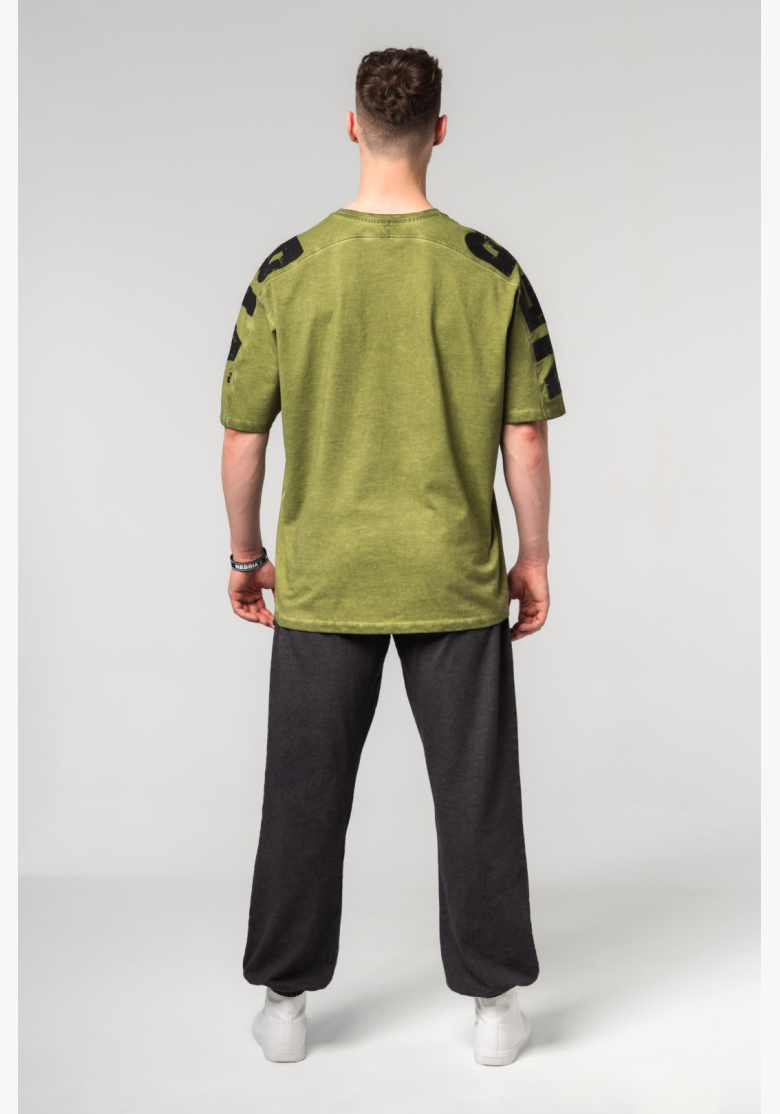 NEBBIA • NEBBIA Washed-off oversized t-shirt LIFTING CLUB green • Nebshop.cz NEBBIA • NEBBIA Washed-off oversized t-shirt LIFTING CLUB green • Nebshop.cz