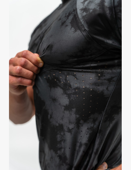NEBBIA • NEBBIA Kompresné Camouflage Tričko FUNCTION čierne • Nebshop.sk