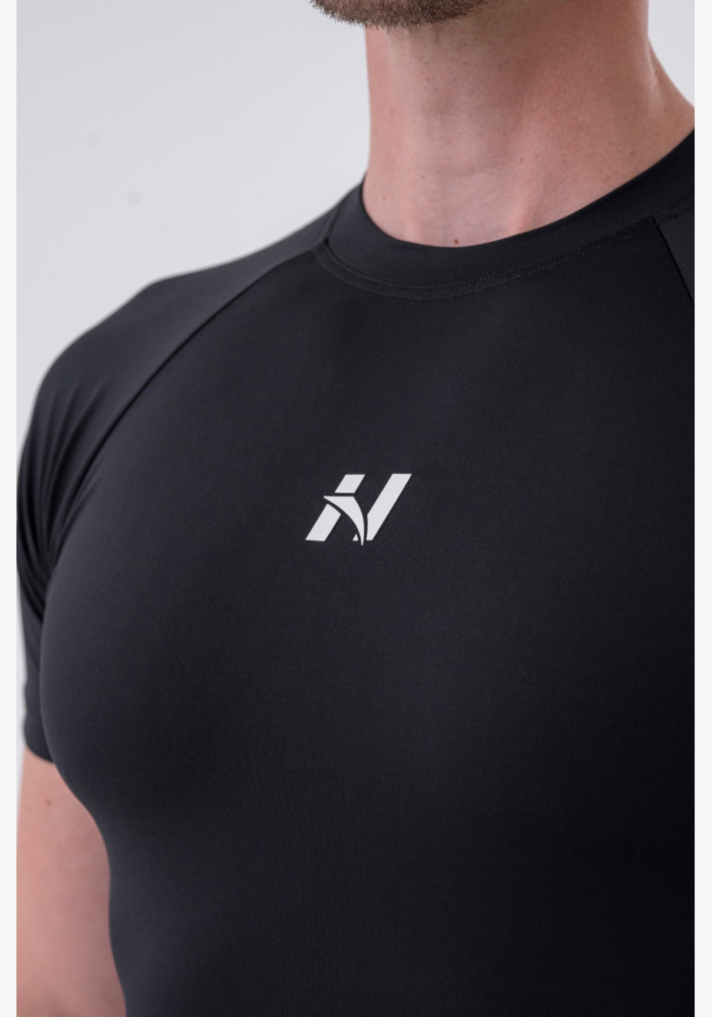 NEBBIA • NEBBIA Funkčné Slim-fit tričko čierne • Nebshop.sk NEBBIA • NEBBIA Funkčné Slim-fit tričko čierne • Nebshop.sk