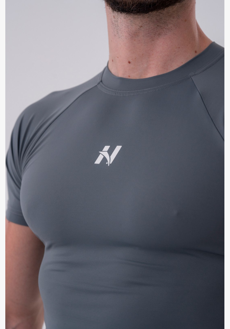 NEBBIA • NEBBIA Funkčné Slim-fit tričko šedé • Nebshop.sk NEBBIA • NEBBIA Funkčné Slim-fit tričko šedé • Nebshop.sk